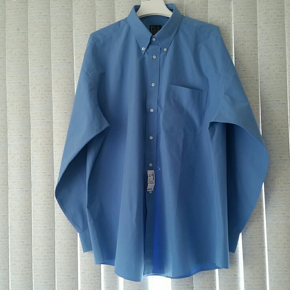 JOS. A. BANKS TRAVELER'S COLLECTION DRESS SHIRT